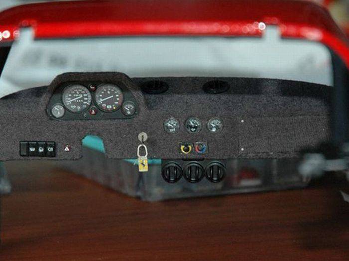 Model Ferrari F40 23
