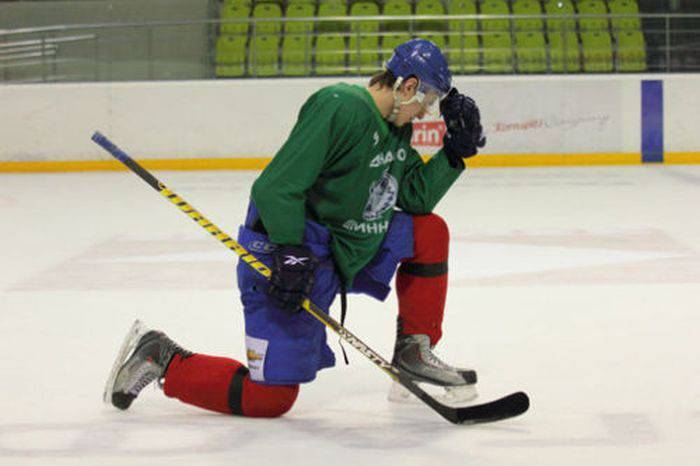 Tebowing 27